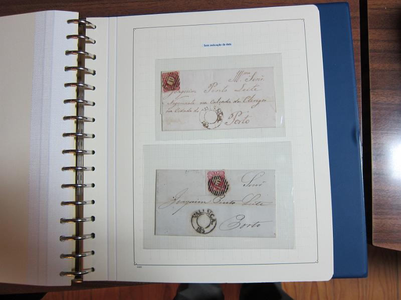 0019 (187).JPG -     Lote:    19      Marcofilia      Lotes Especiais       Descrição:         Portugal. Colecção especializada de carimbos de duplo círculo, tipo 1852, montada em 4 álbuns Lindner, com selos de diversas emissões e cartas, com estudo minucioso de cada marca. Lote a ver.         Lote       Valor Base:     &euro; 2.500,00     Valor Venda:     Retirado     